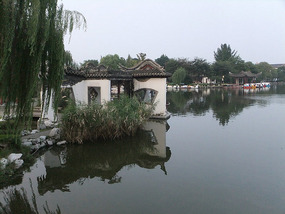 The Peaceful Ride To Chuzhous Wentong Pagoda