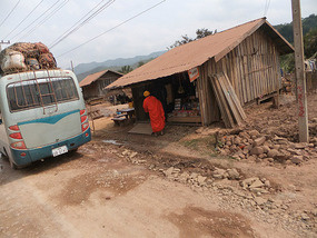 Border Crossing & To Luang Prabang