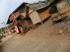 Border Crossing & To Luang Prabang