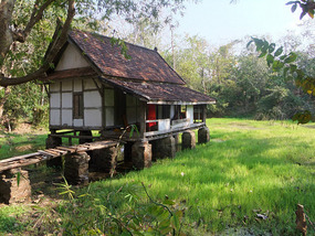 Wats Across The Mekong