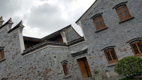 Lianqioa Palace & Outskirts
