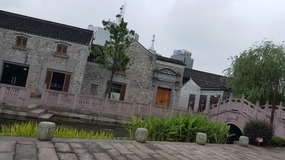 Lianqioa Palace & Outskirts