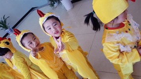 Kinder Plays & Xmas Fun