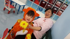 Kinder Plays & Xmas Fun