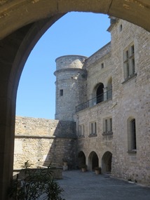 Le Barroux  Chateau