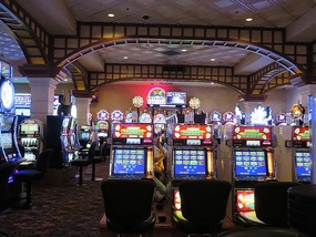 Inside Silver Sevens Casino