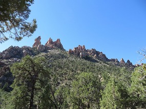 Eagle Crags Trail - Crags Afar!