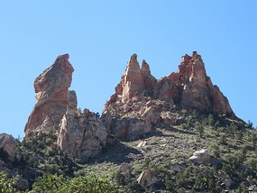 Eagle Crags Trail - Crags Closer!