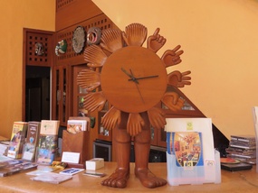 Wooden Hands Clock