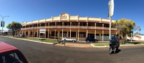 Corones Hotel Charleville!