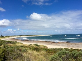 Windy, Windy Bay