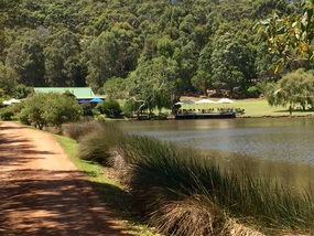 Lake House Estate 