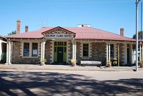 Salmond Gum Hotel