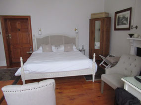 That beautiful bed!