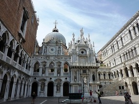 Doge's Palace couryard