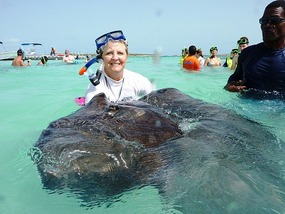 Stingray hugs