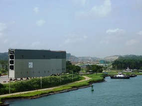 Parts for the new third Canal lane
