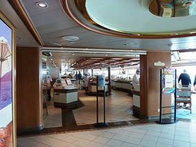 The surprisingly empty entrance to the buffet