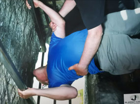 Kissing The Barney Stone