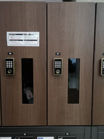Hand luggage lockup