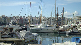 Yachts moored at the marina of Zeas