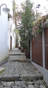 The tiny lane leading to the  SPA -     CASALE 