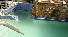 The Outdoor pool and Jacuzzi 