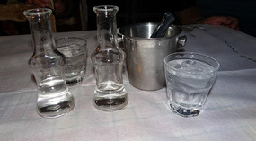 Tsipouro 