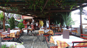 Lunch at the MILAGROSA- Grill tavern - Tsagkarada