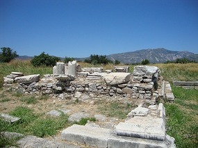 RUINS