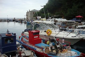 FISHING BOATS 