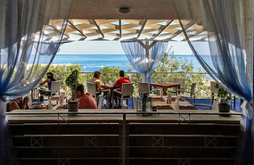 Vegetarian dining -The Soma Restaurant, Zening