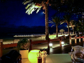 Imagine dining out here all 4 nights!