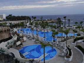 Family & Couples' Paradise Olympic Lagoon Resort 