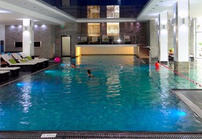 Pool area 