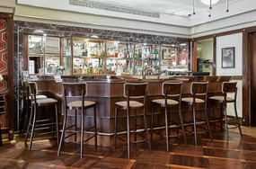 The Bar of Rialto.