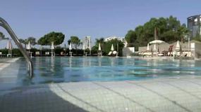 The overflowing outdoor pool Video