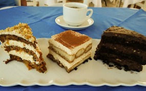 Three choices of dessert