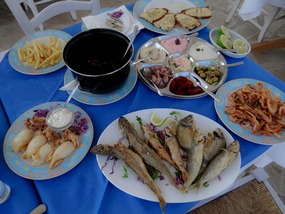 Varied seafood meze