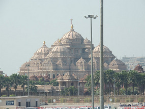 Arkshardham Temple from a bus