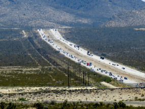 Large amount of traffic on I-15 in California