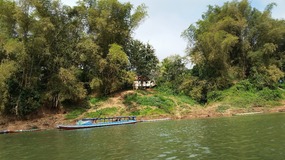 Boat trip up the Nam Ou