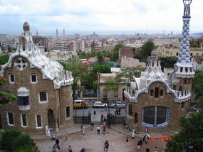 Barcelona - Entrance To Gaudi´s Parc Guell.