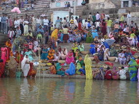 Varanasi - The Gnats at Sunset.