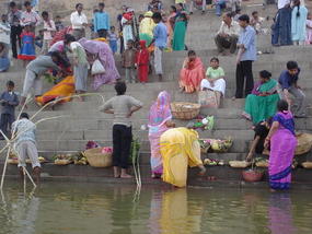 Varanasi - The Gnats.