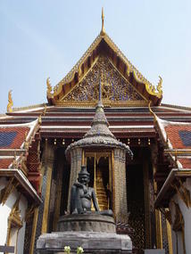 Wat Phra Kaeo.