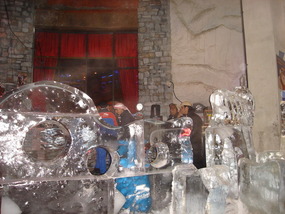 Ice Cafe - Ski Dubai.