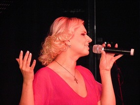 Amber Star Singing Contest 1.