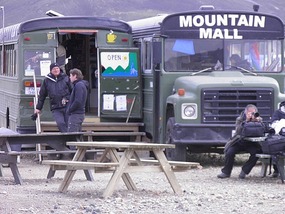 Coffee Bus - Landmannalaugar.