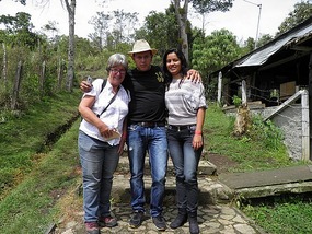 San Agustin - Hill Top.